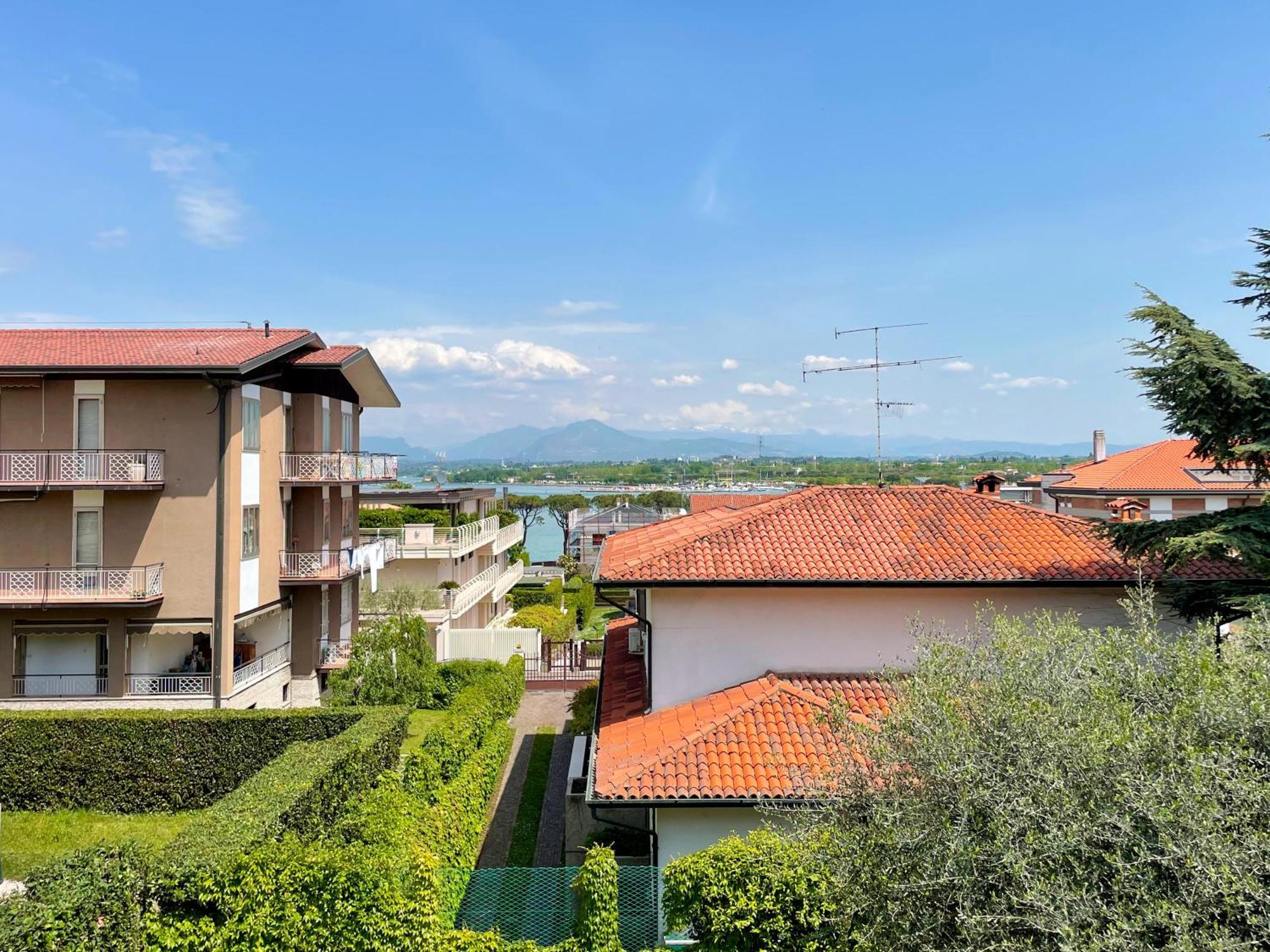 Villa 70 Peschiera del Garda Exteriör bild