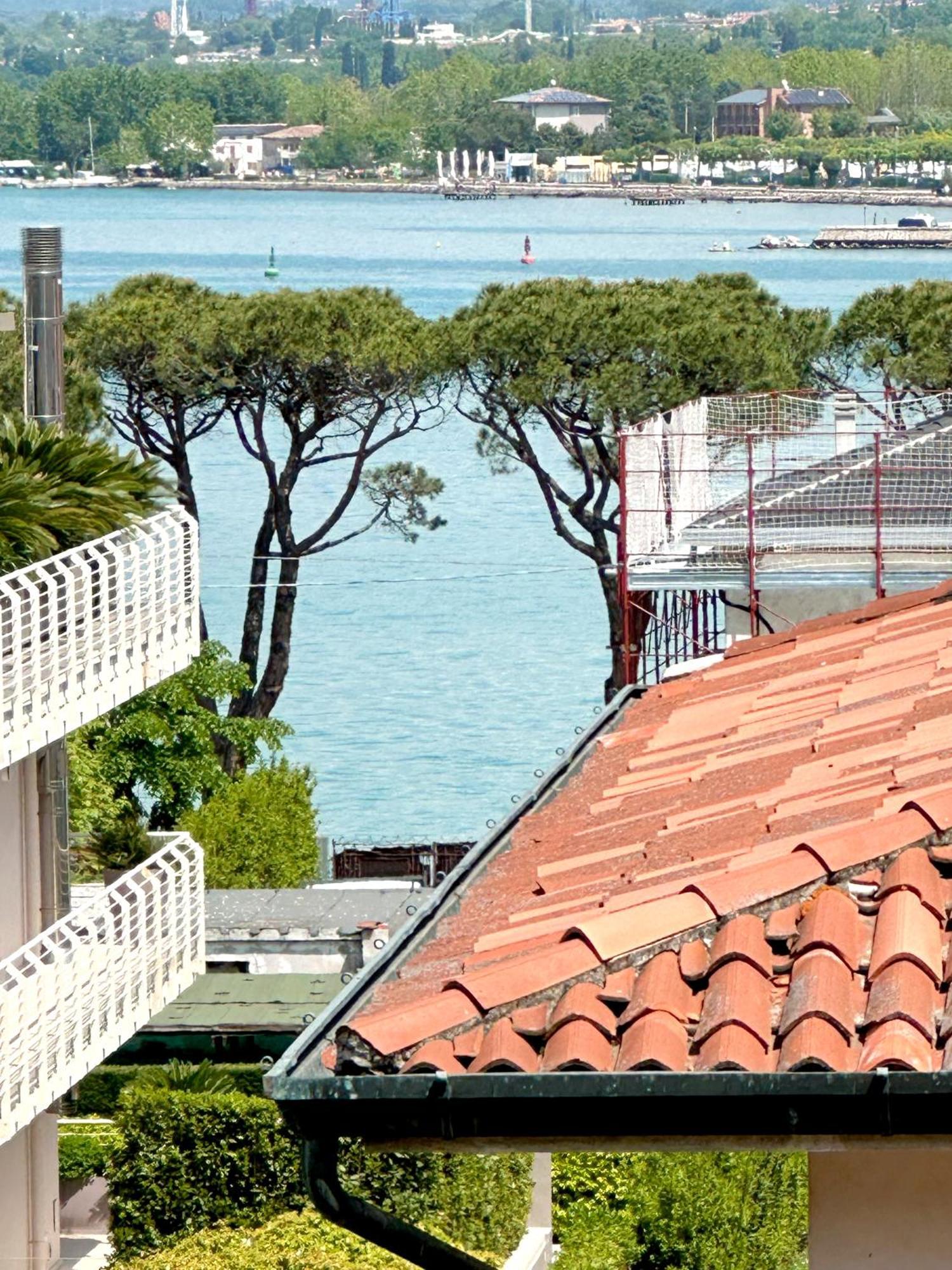 Villa 70 Peschiera del Garda Exteriör bild